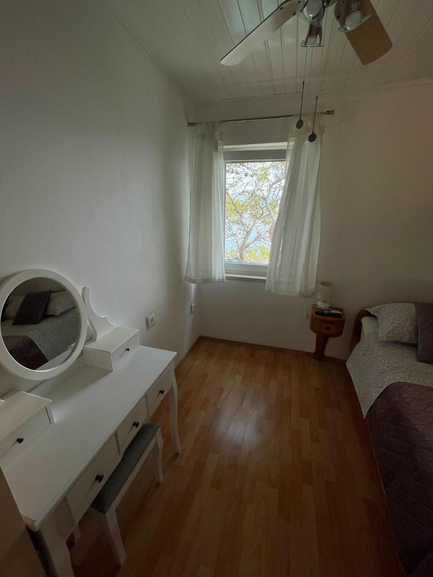 Apartments & Room Nina Корчула Экстерьер фото